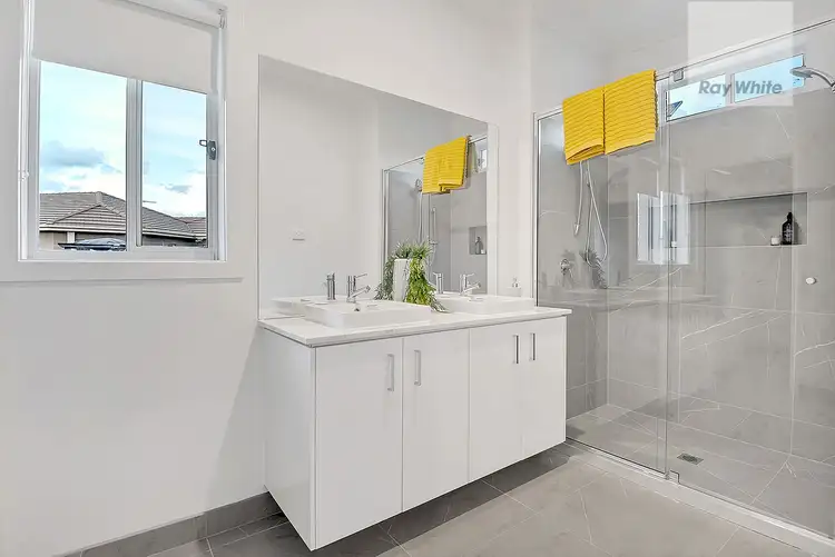 Fifth view of Homely house listing, 27 Cascade Terrace, Craigieburn VIC 3064