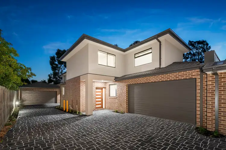 2/8 Wendover Avenue, Bayswater North VIC 3153