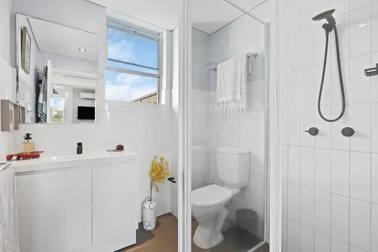 Fifth view of Homely apartment listing, 27/12-16 Chelsea Street, Redfern NSW 2016