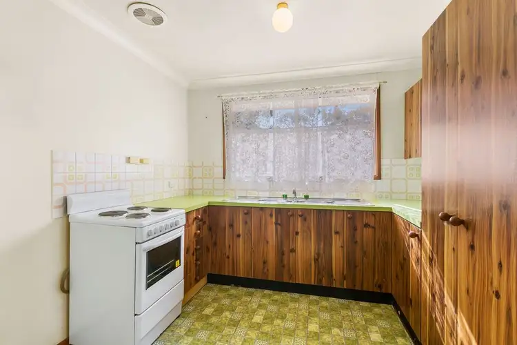 Second view of Homely house listing, 5 Blomfield Crescent, Mittagong NSW 2575