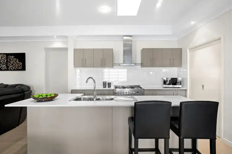 10 Camarillo Circuit, Reedy Creek QLD 4227