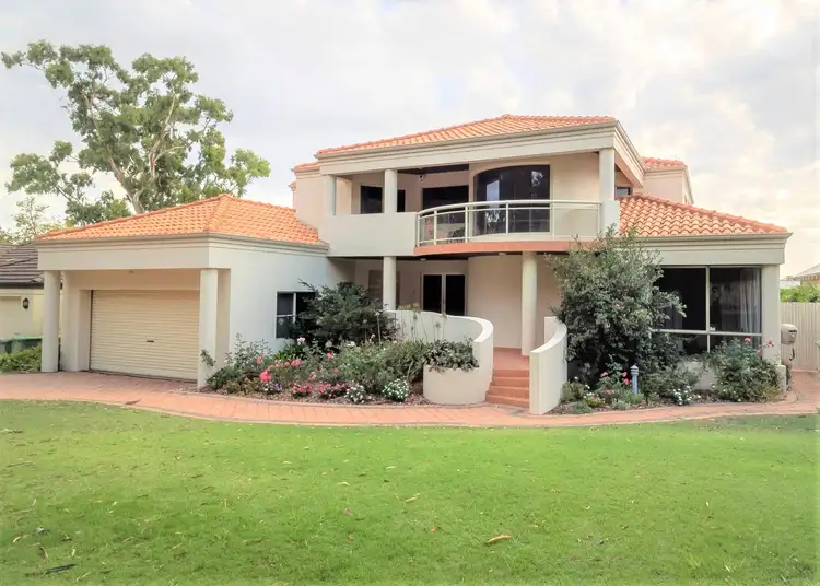 37 St Johns Wood Boulevard, Mount Claremont WA 6010