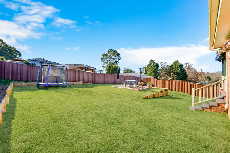 9 Moonstone Place, Eagle Vale NSW 2558