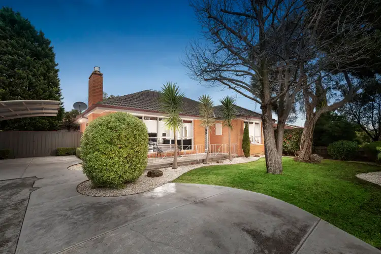 18 Mock Street, Forest Hill VIC 3131