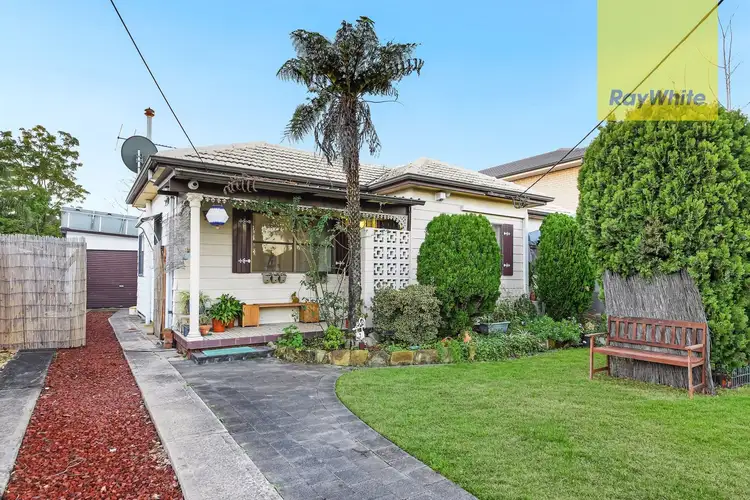 7 Dan Street, Merrylands NSW 2160