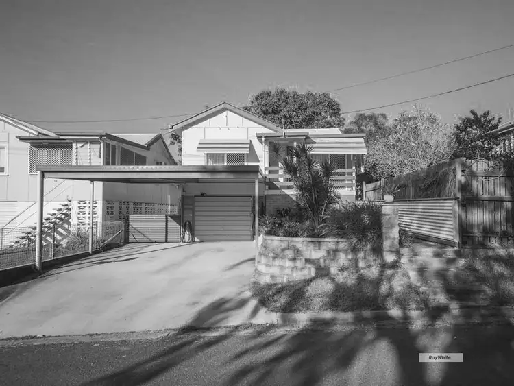 32 Pilkington Street, Koongal QLD 4701