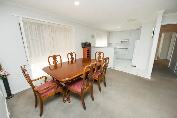 Fifth view of Homely unit listing, 1/10 Everingham Street, Swan Hill VIC 3585