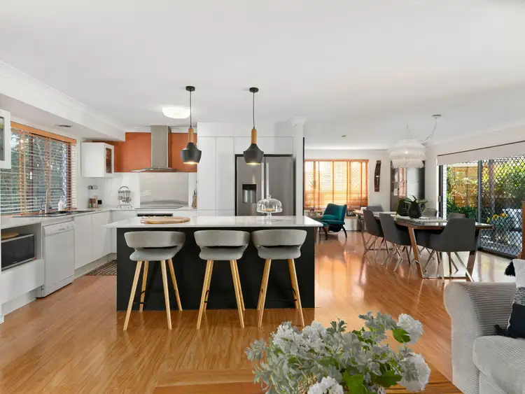 25 Carolina Close, Elanora QLD 4221