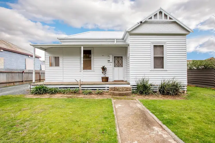 12 McKenzie Street, Rochester VIC 3561