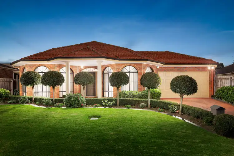 6 Nobelius Court, Mill Park VIC 3082