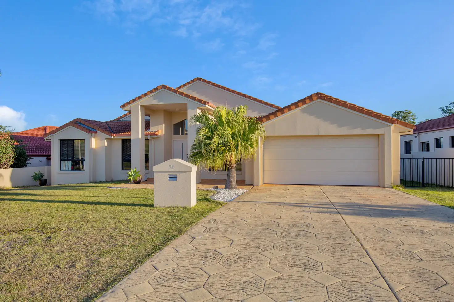 Main view of Homely house listing, 32 Nottinghill Gate Drive, Arundel QLD 4214