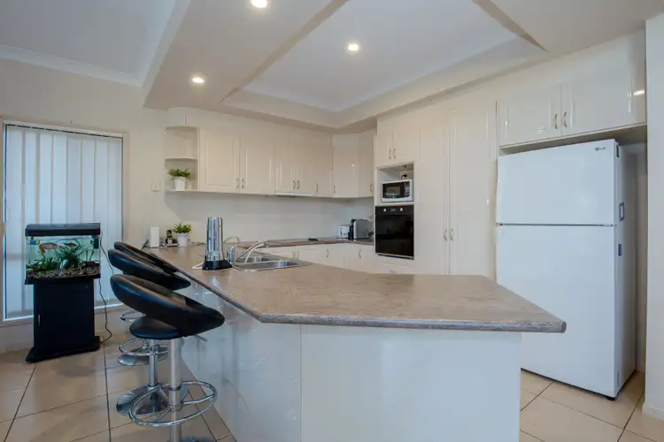 Fifth view of Homely house listing, 32 Nottinghill Gate Drive, Arundel QLD 4214