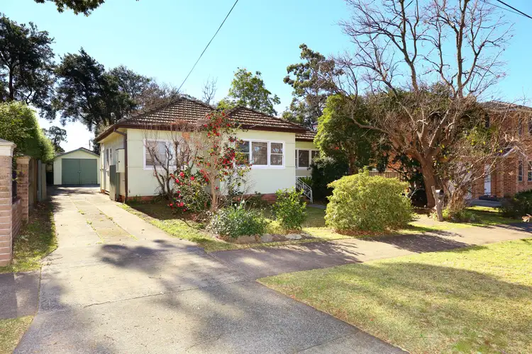 24a Samuel Street, Peakhurst NSW 2210