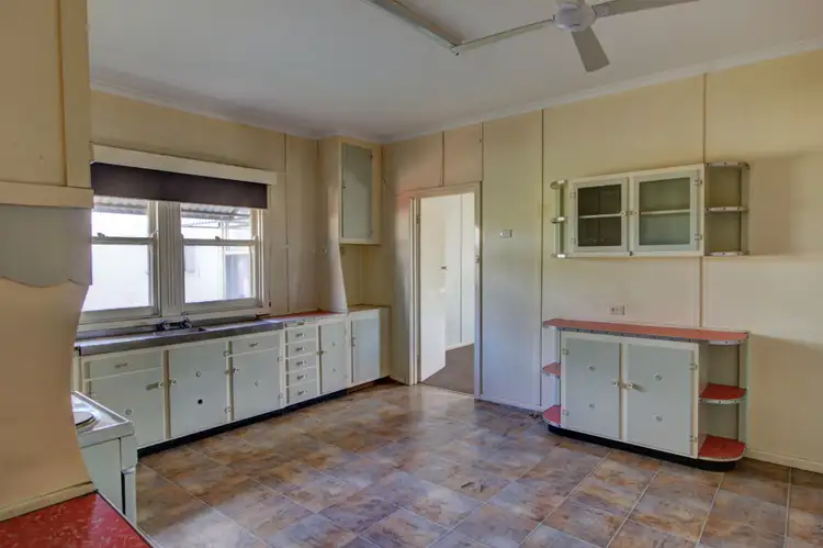 Seventh view of Homely house listing, 114 Eighteenth Street, Renmark SA 5341