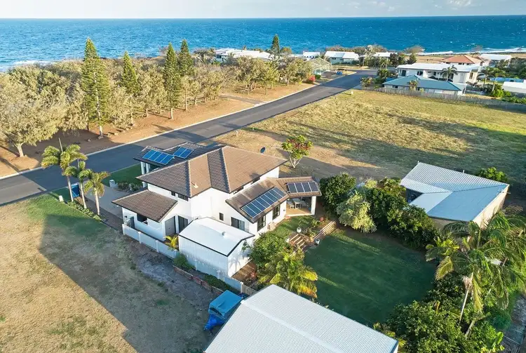 121 Barolin Esplanade, Coral Cove QLD 4670