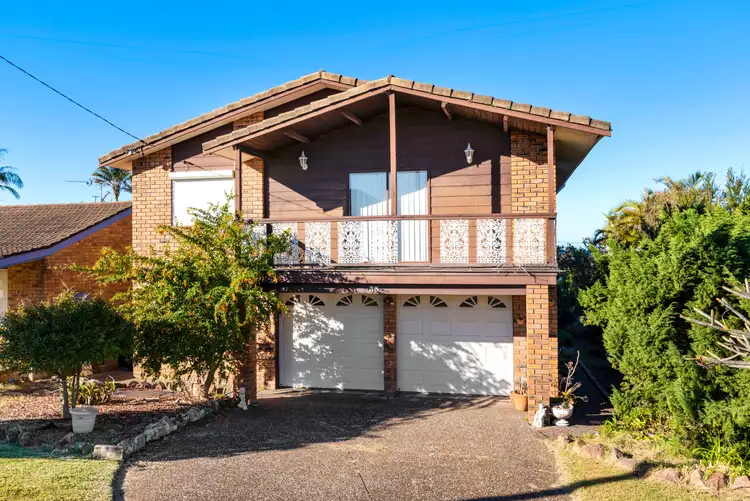 Main view of Homely house listing, 33 Macquarie Grove, Caves Beach NSW 2281