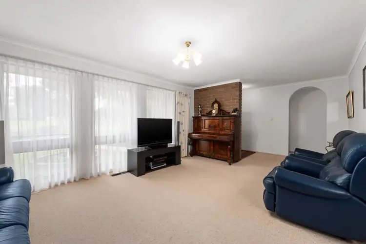 Second view of Homely house listing, 15 Stratford Square, Wantirna VIC 3152
