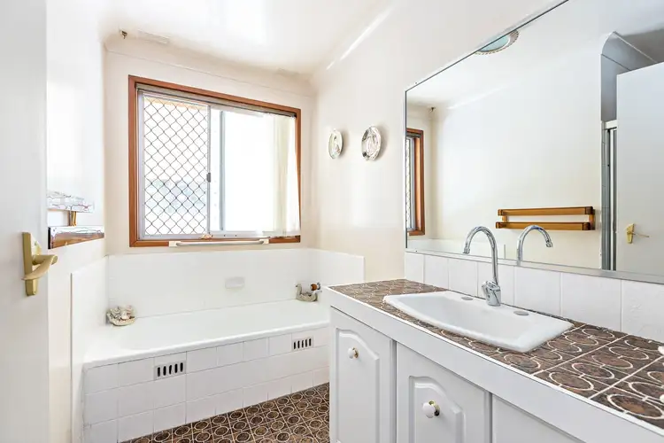 Fifth view of Homely house listing, 20 Sharon Avenue, Jewells NSW 2280