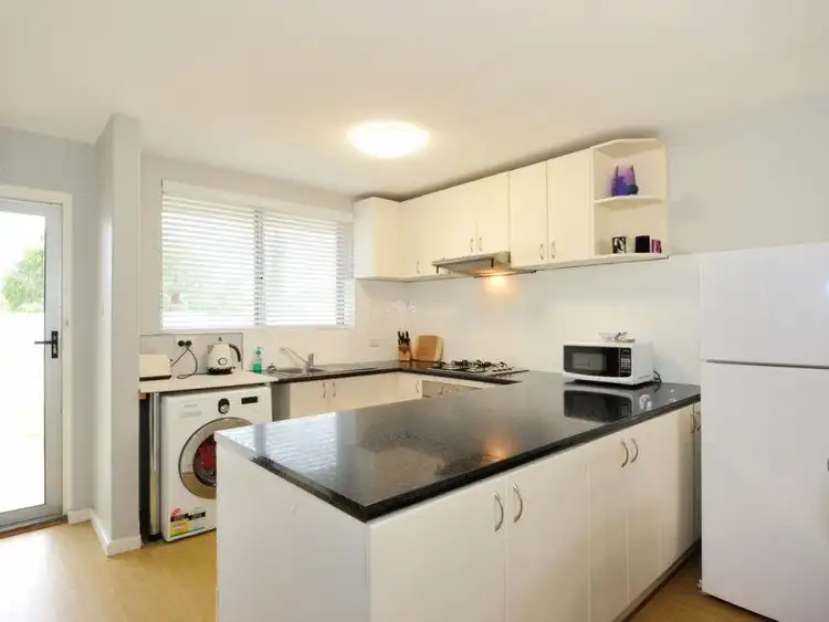 2/69 Safety Bay Road, Shoalwater WA 6169