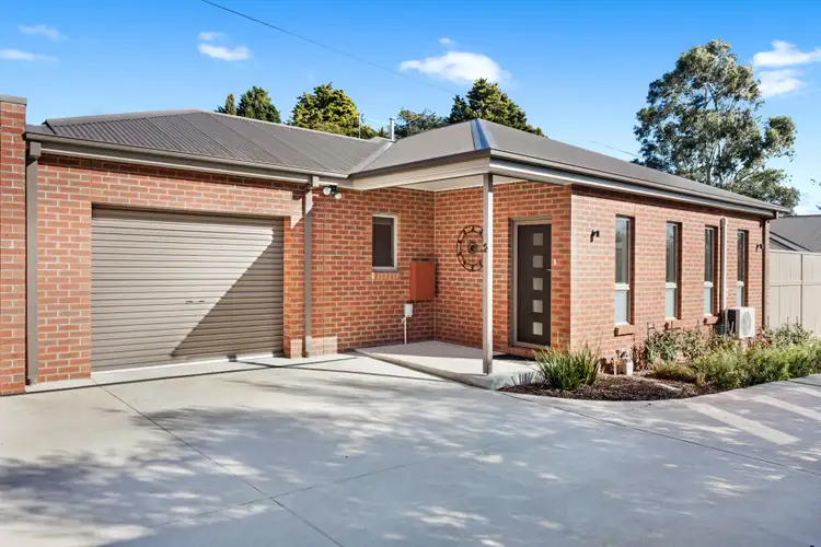 2/808 Barkly Street, Mount Pleasant VIC 3350