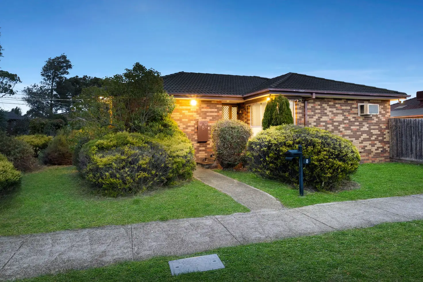 Main view of Homely house listing, 8 Kingston Close, Thomastown VIC 3074