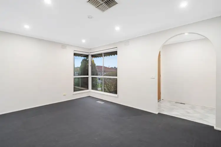 Fourth view of Homely house listing, 8 Kingston Close, Thomastown VIC 3074