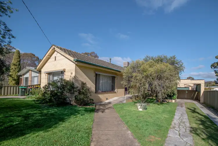 25 Holly Street, Golden Square VIC 3555