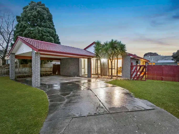38 Strathavan Drive, Berwick VIC 3806