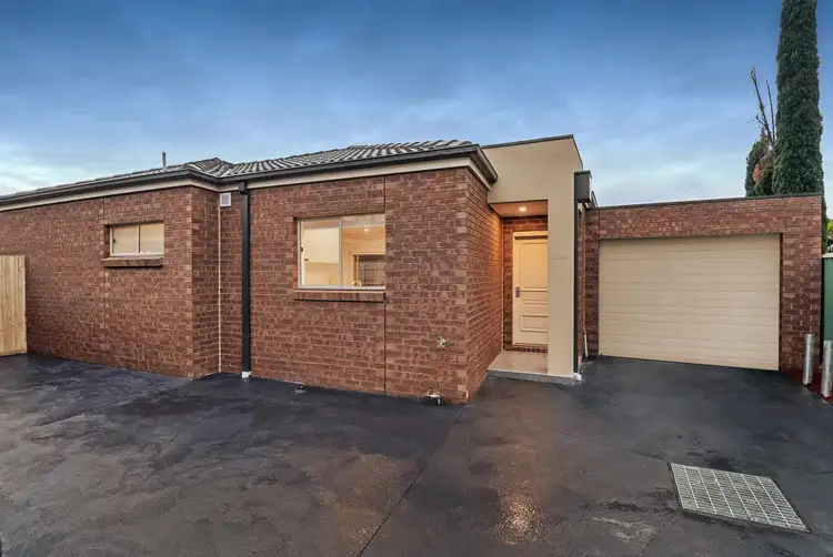 2/80 Romano Avenue, Mill Park VIC 3082