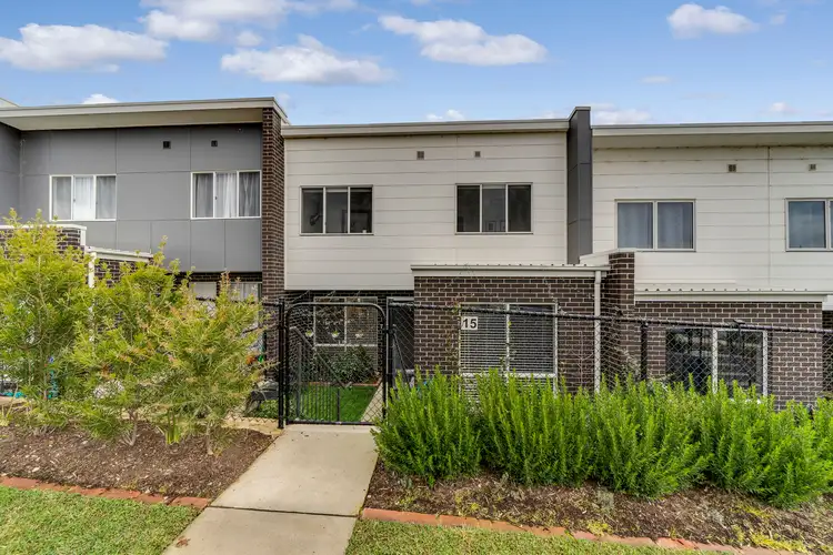 15/11 Castan Street, Coombs ACT 2611