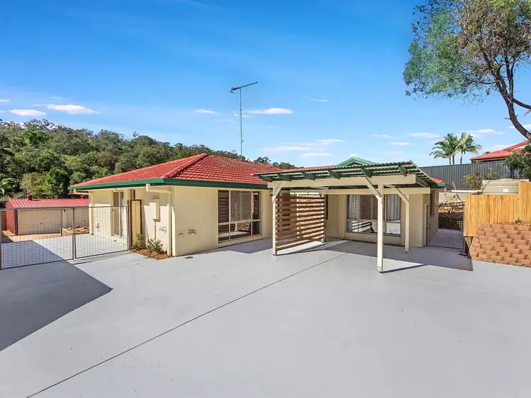 4 Pinedale Street, Oxenford QLD 4210