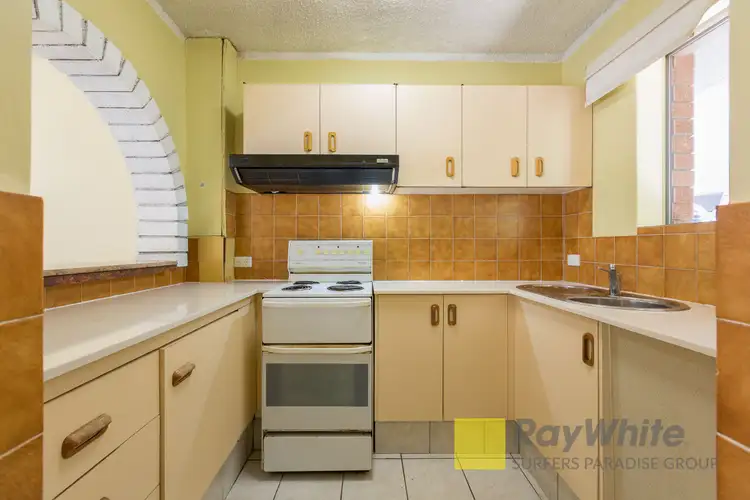 Fifth view of Homely unit listing, 2/11 Thomas Drive, Chevron Island QLD 4217