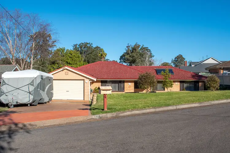 14 Meyers Crescent, Cooranbong NSW 2265
