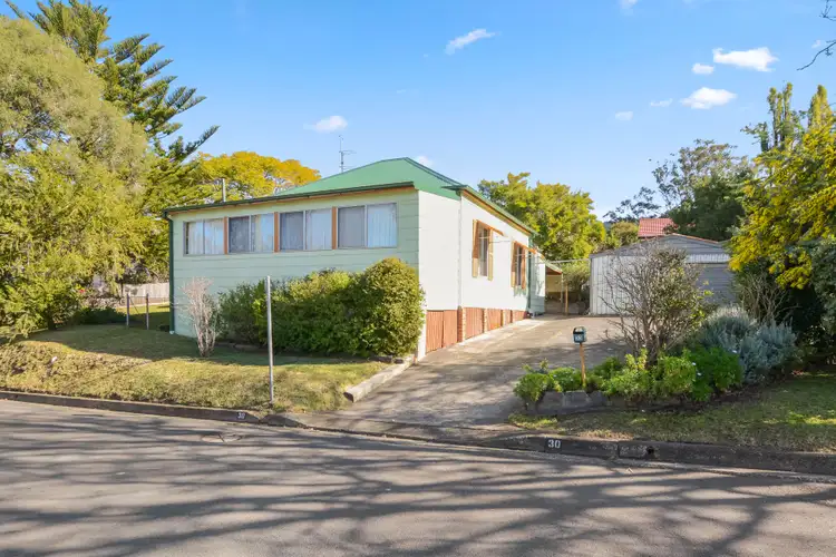 30 Mason Street, Thirroul NSW 2515