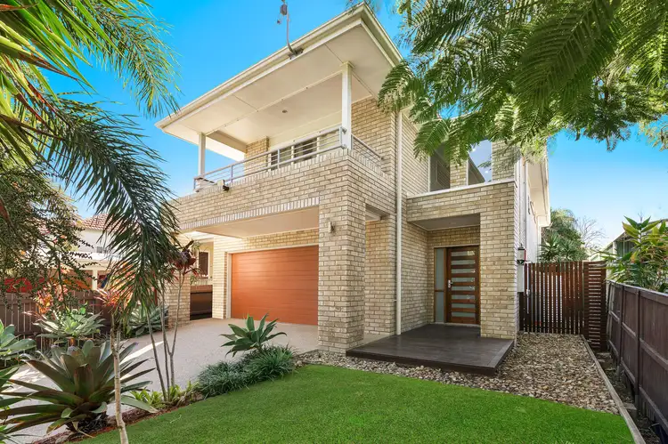 2 Isobel Street, Clontarf QLD 4019