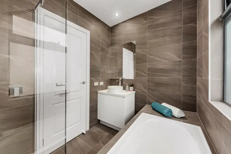 Fifth view of Homely townhouse listing, 2/34 Ireland Street, Ringwood VIC 3134