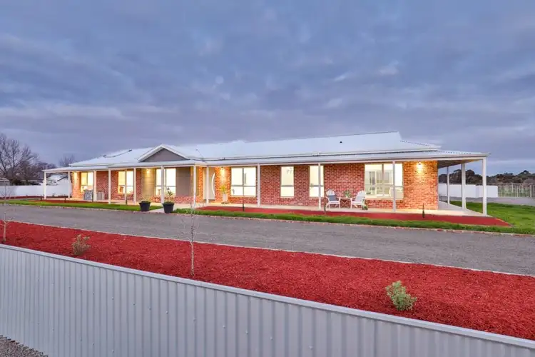 390 Irymple Avenue, Nichols Point VIC 3501