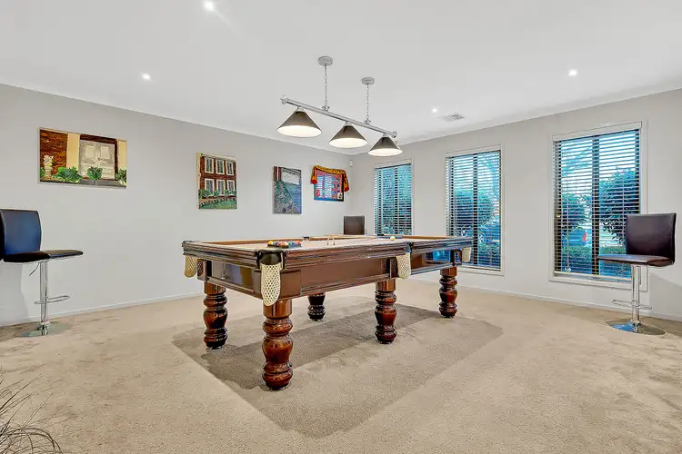 Fifth view of Homely house listing, 10 Eagleview Way, Craigieburn VIC 3064