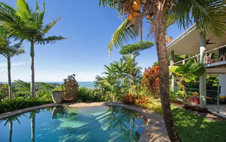 24 Bicton Close, Bingil Bay QLD 4852