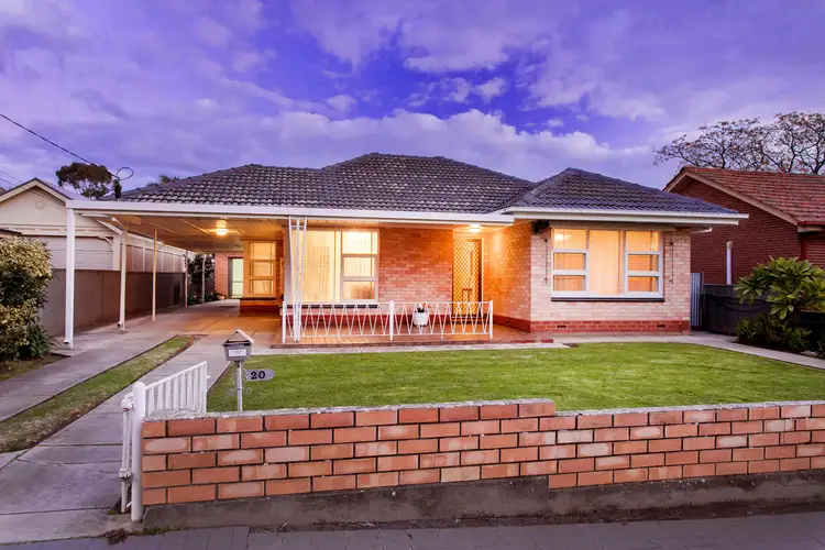 20 North Parade, Kingswood SA 5062