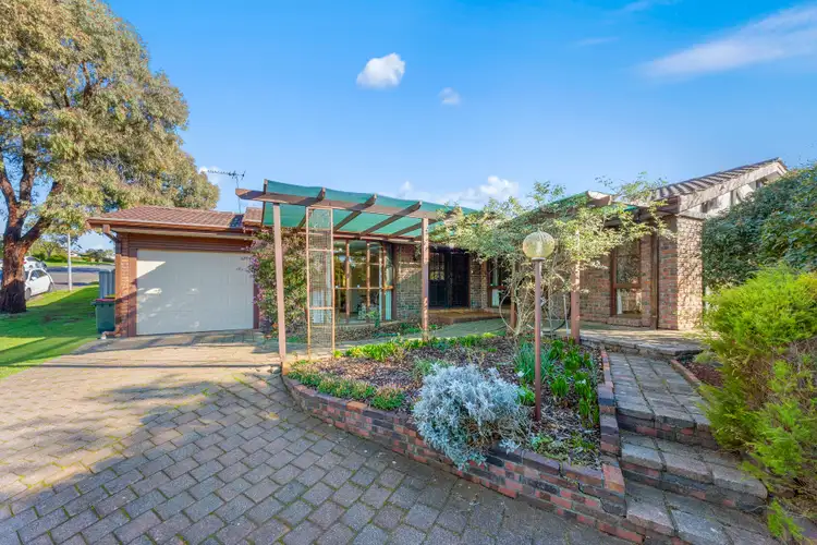 72 Kingfisher Drive, Modbury Heights SA 5092