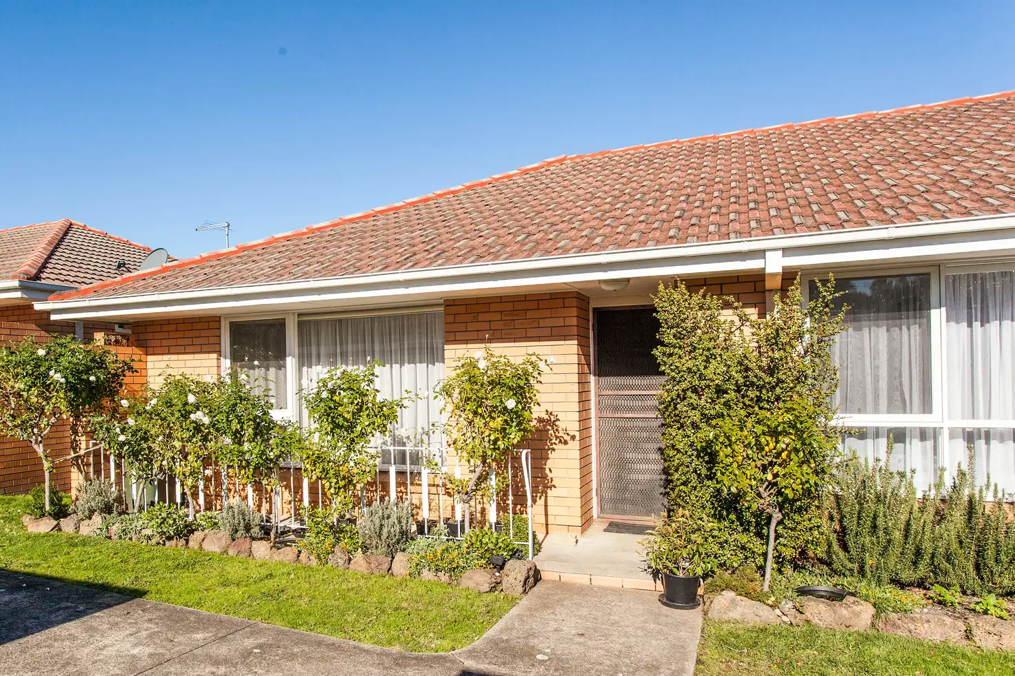 Main view of Homely unit listing, 2/27 Mt Pleasant Road, Nunawading VIC 3131