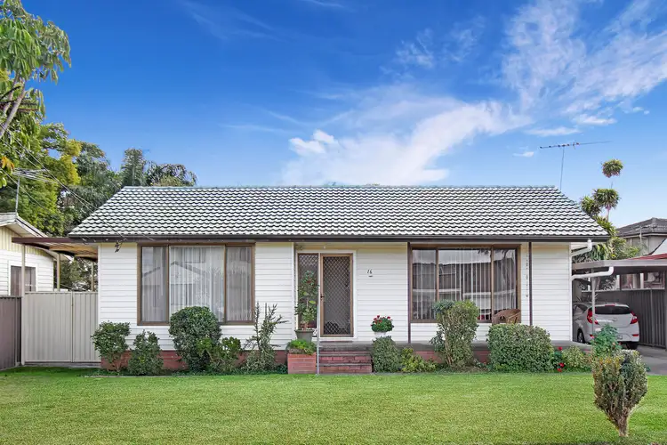 16 Hemingway Crescent, Fairfield NSW 2165