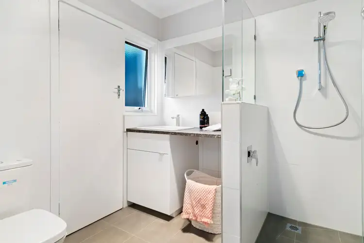 Sixth view of Homely unit listing, 4/12 Muir Street, Frankston VIC 3199
