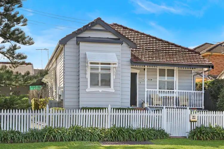 84 Collins Street, Corrimal NSW 2518