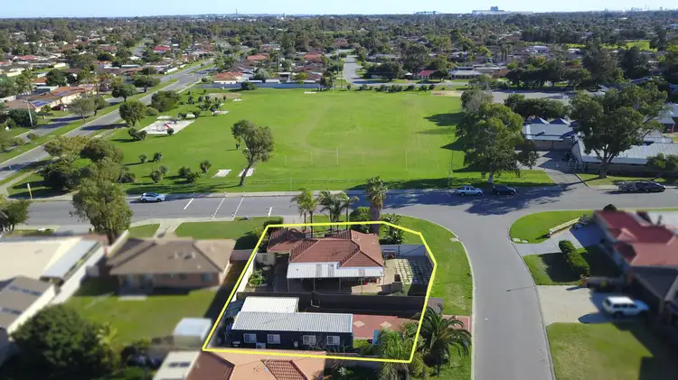 6 Gibb Road, Waikiki WA 6169