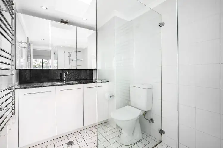 Fifth view of Homely apartment listing, 11/17-25 Wentworth Avenue, Sydney NSW 2000