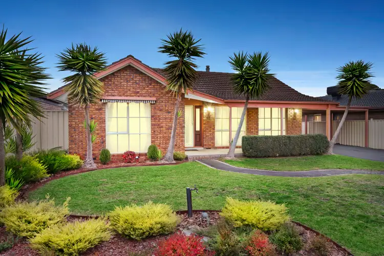 63 Buckmaster Drive, Mill Park VIC 3082
