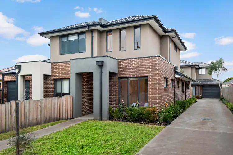 2/57 Macrina Street, Oakleigh East VIC 3166