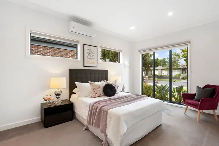 Fifth view of Homely townhouse listing, 2/57 Macrina Street, Oakleigh East VIC 3166